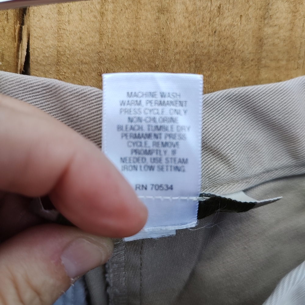 Ladies size 6 tan Orvis cotton shorts - Picture 4 of 6